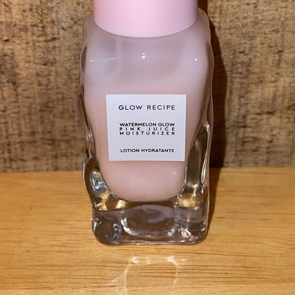 Glow Recipe Watermelon Glow Pink Juice Lotion - Picture 3 of 4